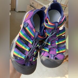 Keen BIG KIDS NEWPORT H2 Sandals - Tillandsia Purple Rainbow Straps/Size EU 37